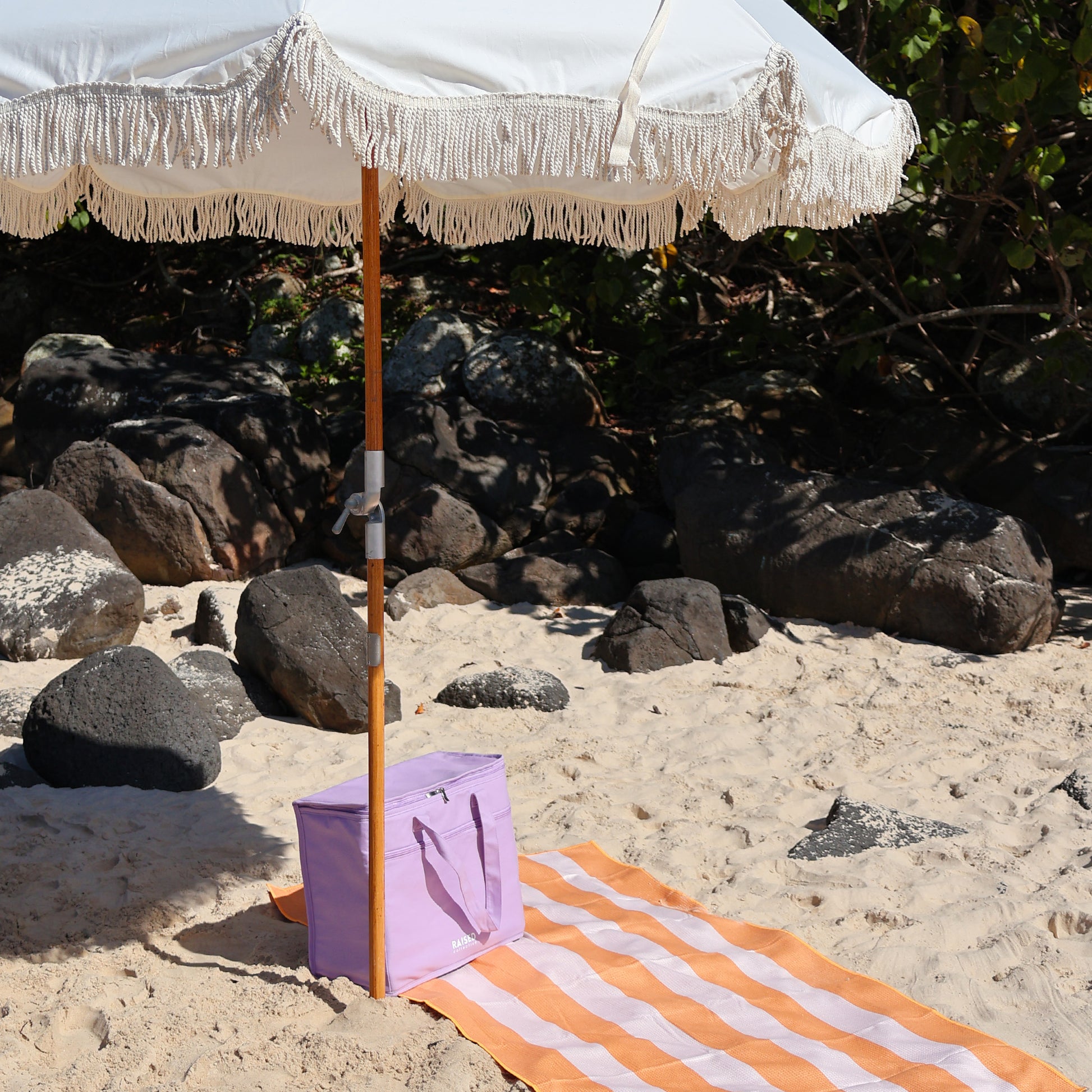Beach cooler bundle, pictured here with the Amalfi sand free towel and Picnic cooler in lilac.